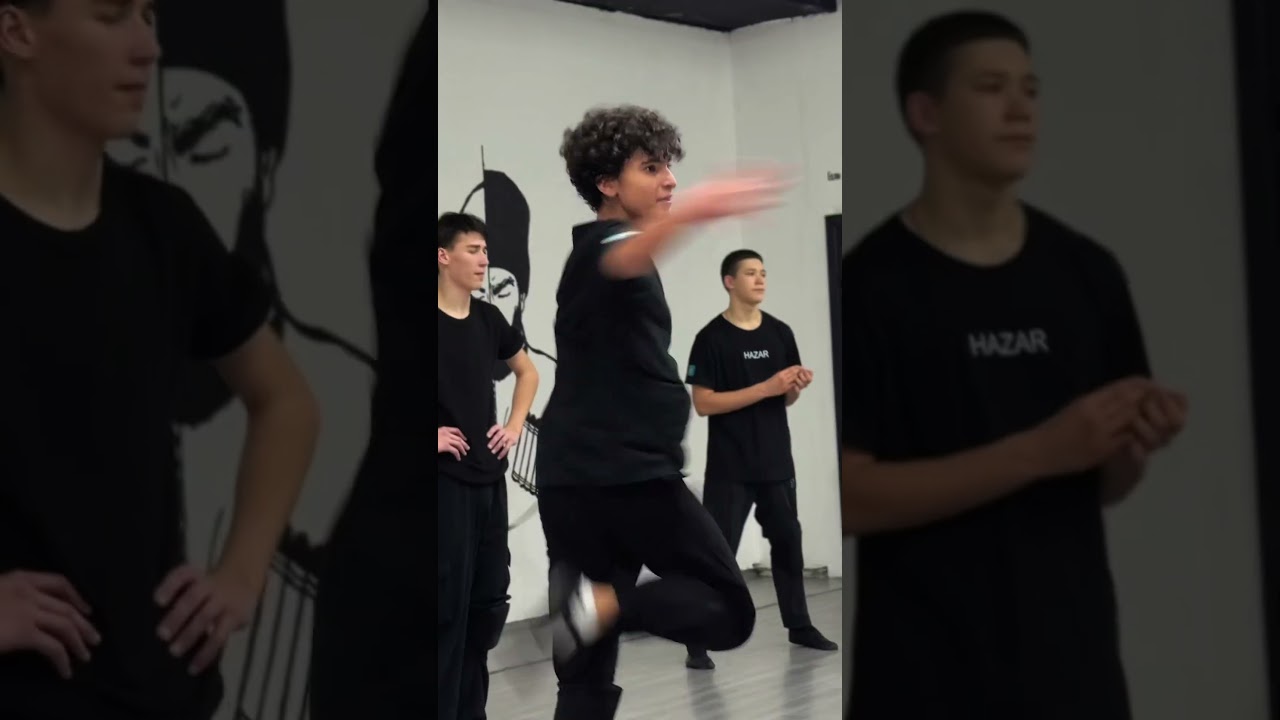 Записаться на пробное занятие можно по номеру +7 701 808 3248