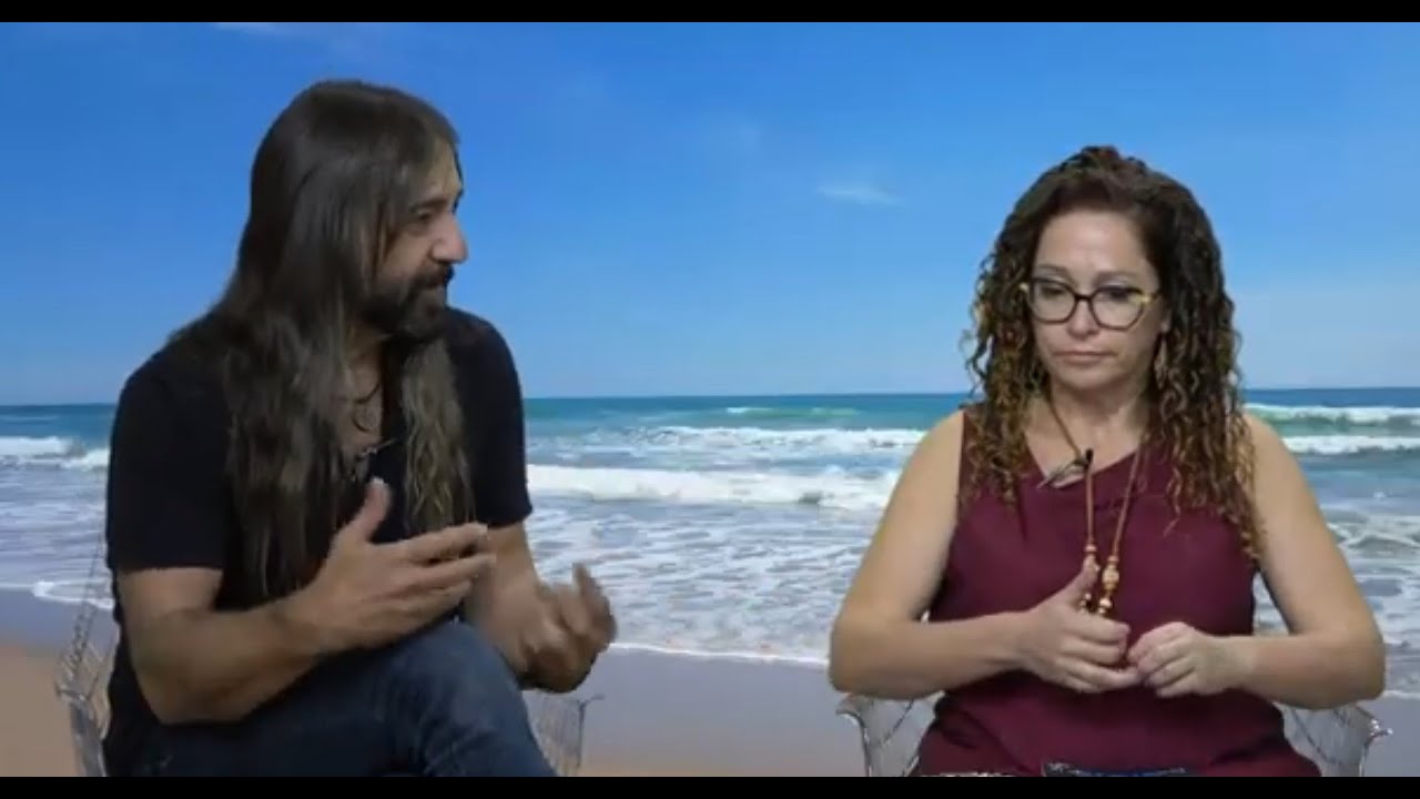 UNA CONVERSA TRANQUIL·LA AMB MIGUEL LARA I ROSA BURGUERA. EL LLIBRE. Presenta Joan Mateu