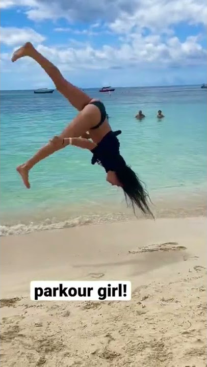 Girl parkour!