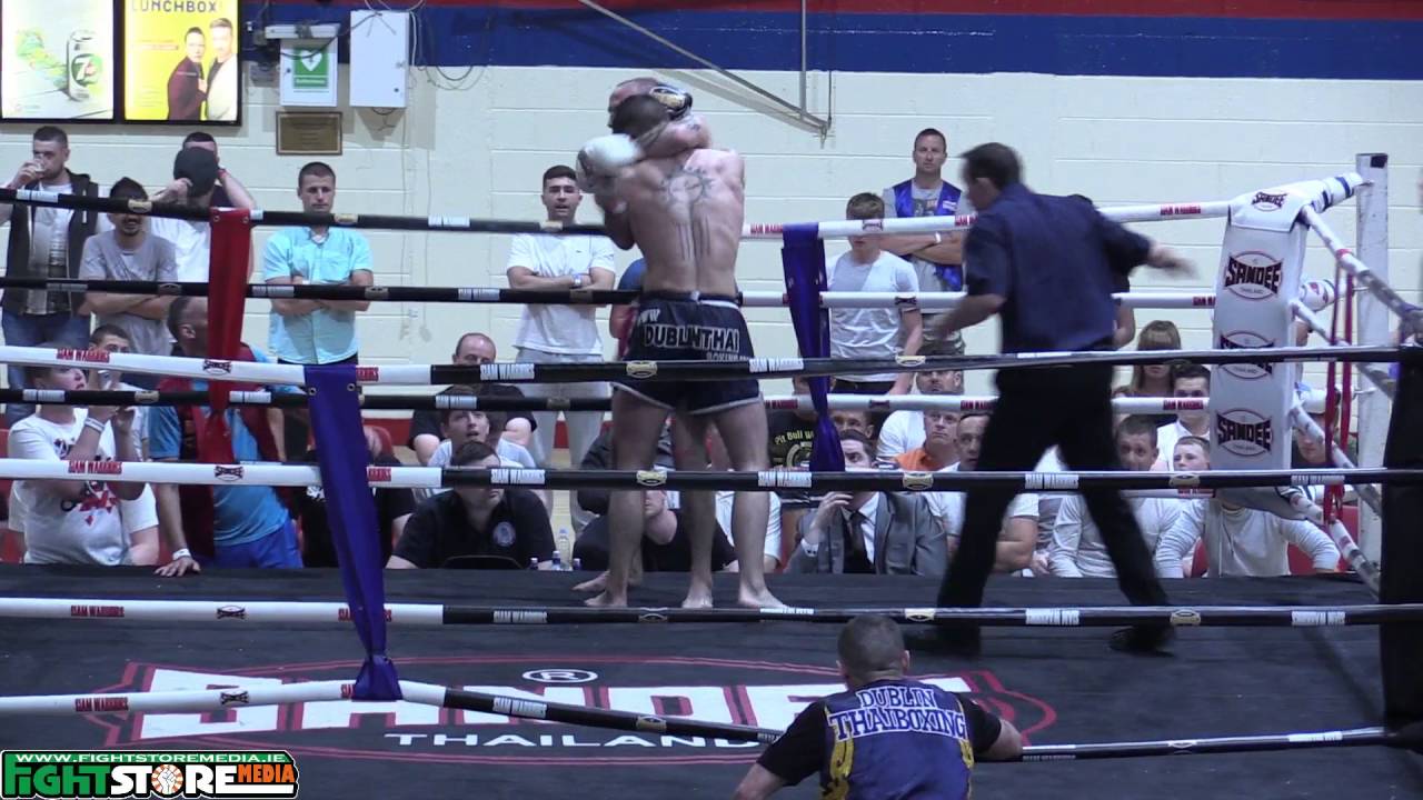 Paddy Douglas vs Wayne Cambridge