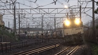 早朝の新検見川カーブを通過して行くEF64-1026牽引鹿島貨物（1095レ）