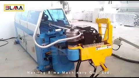Automatic pipe bender with push bending function