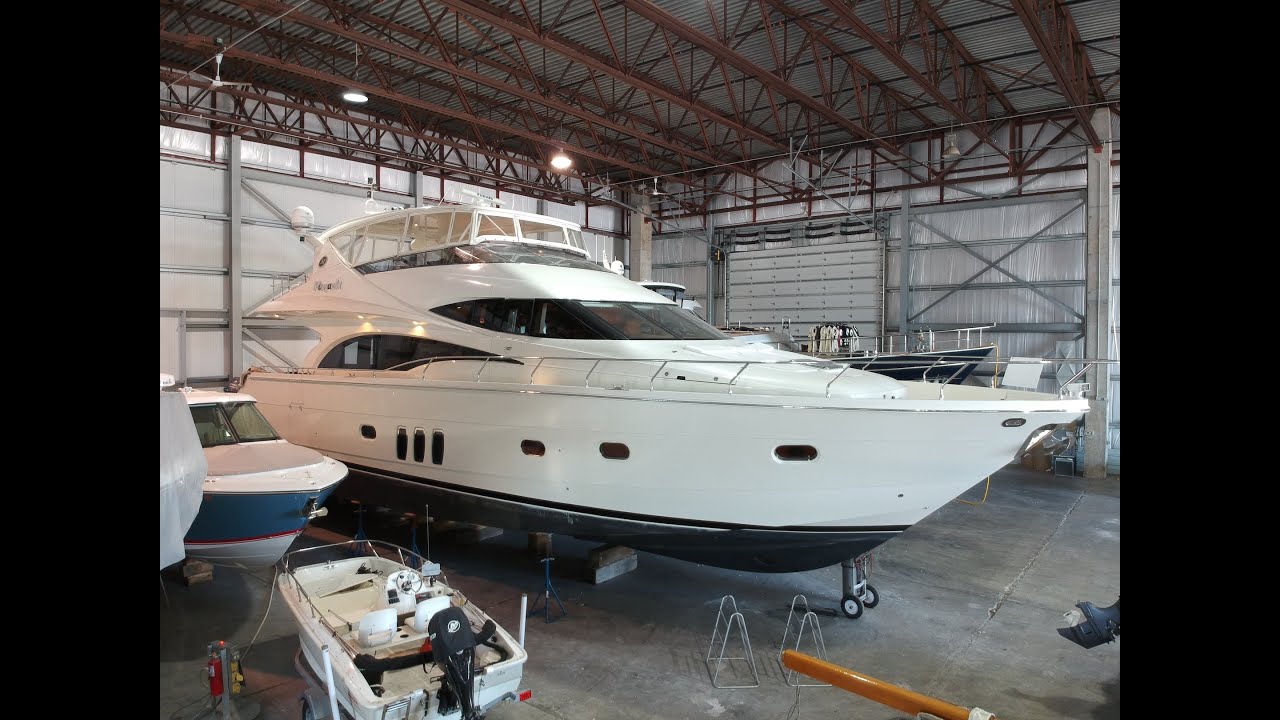 2007 Marquis 65 For Sale. Freshwater boat, 500 hours MTU 1500HP Diesels