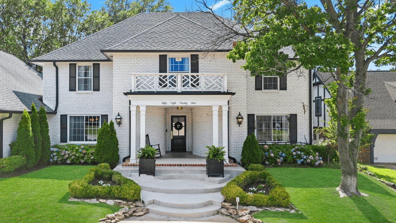 Tulsa Luxury Home Tour | Park Place South 5-Bed Retreat