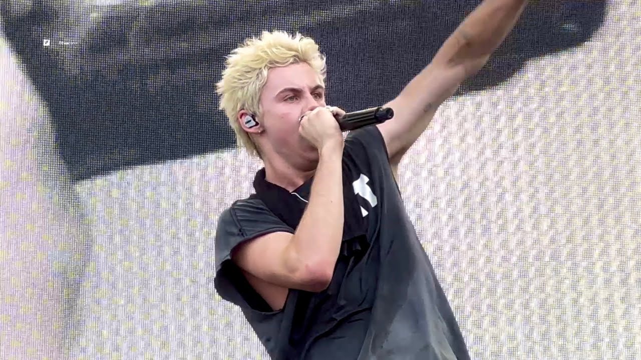 THE KID LAROI ザキッドラロイ TKL The Kid LAROI Community Post - V-DAY MERCHANDISE DROP OUT