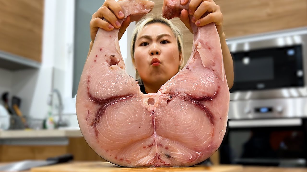 🇲🇹150키로급 황새치 토막내서 몰타자취요리 vlog