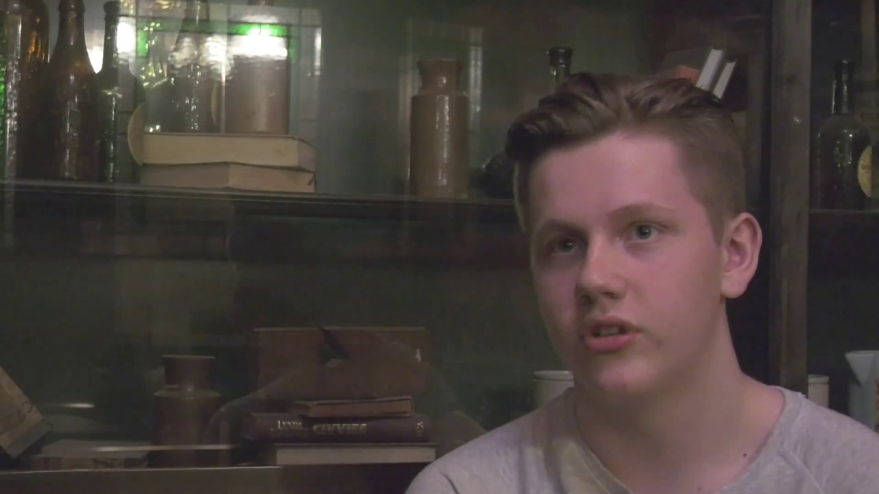 Eg fór á Glasir tí mamma segði at eg skuldi