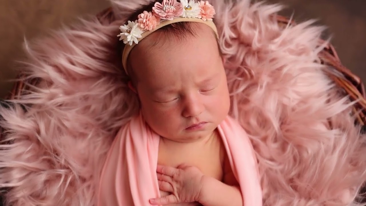 Virginia - Újszülött videó | MAYAPHOTO.HU