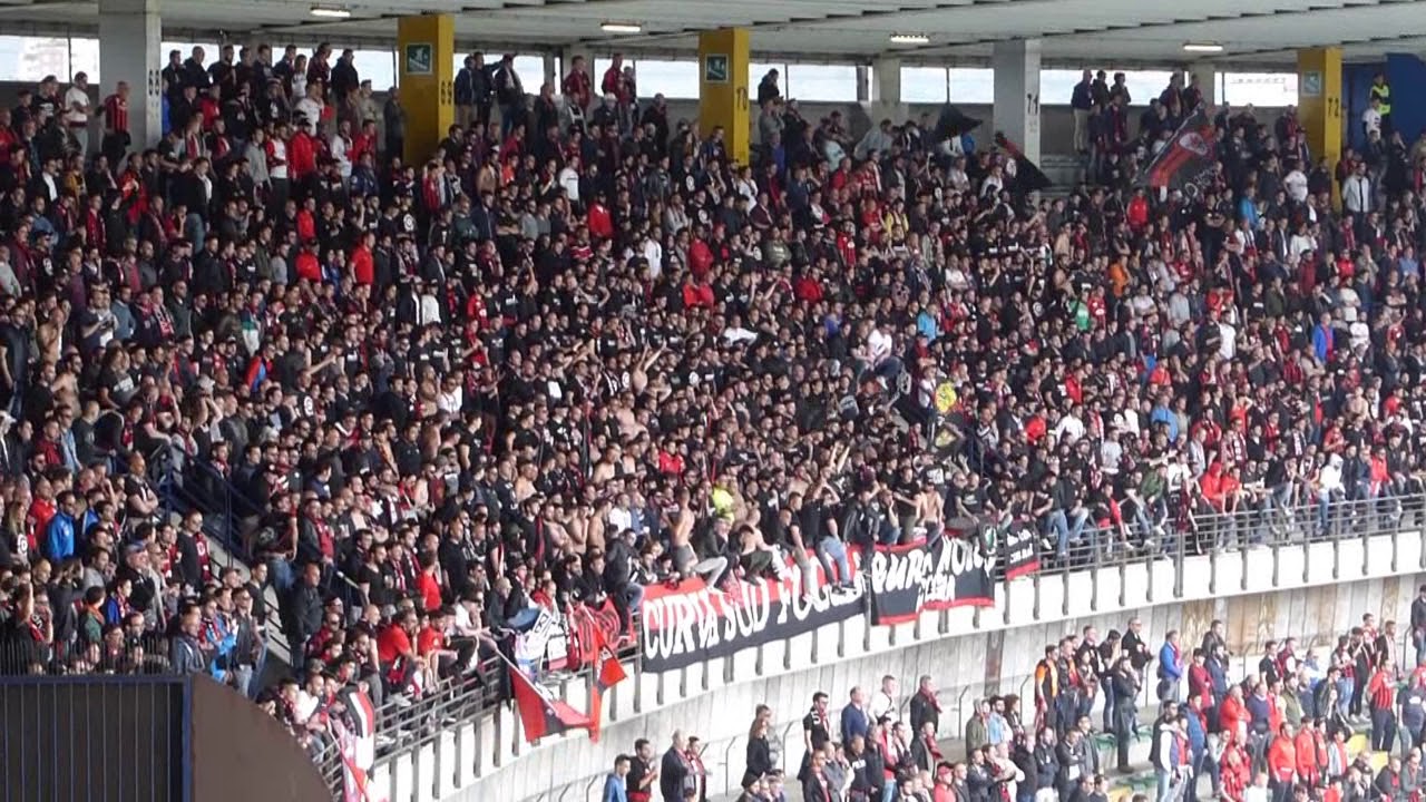 Hellas Verona - Foggia 2-1: Tifo Curva Nord & Curva Sud Foggia