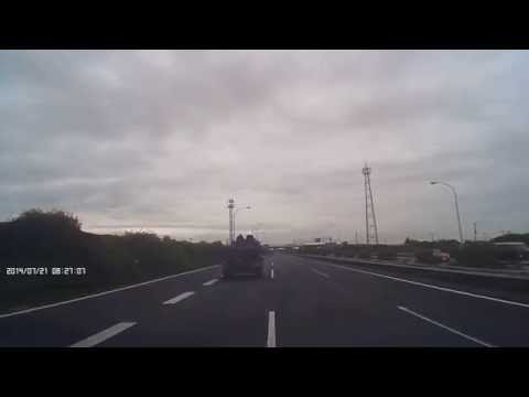 ドライブレコーダー「自衛隊６輪装甲車」