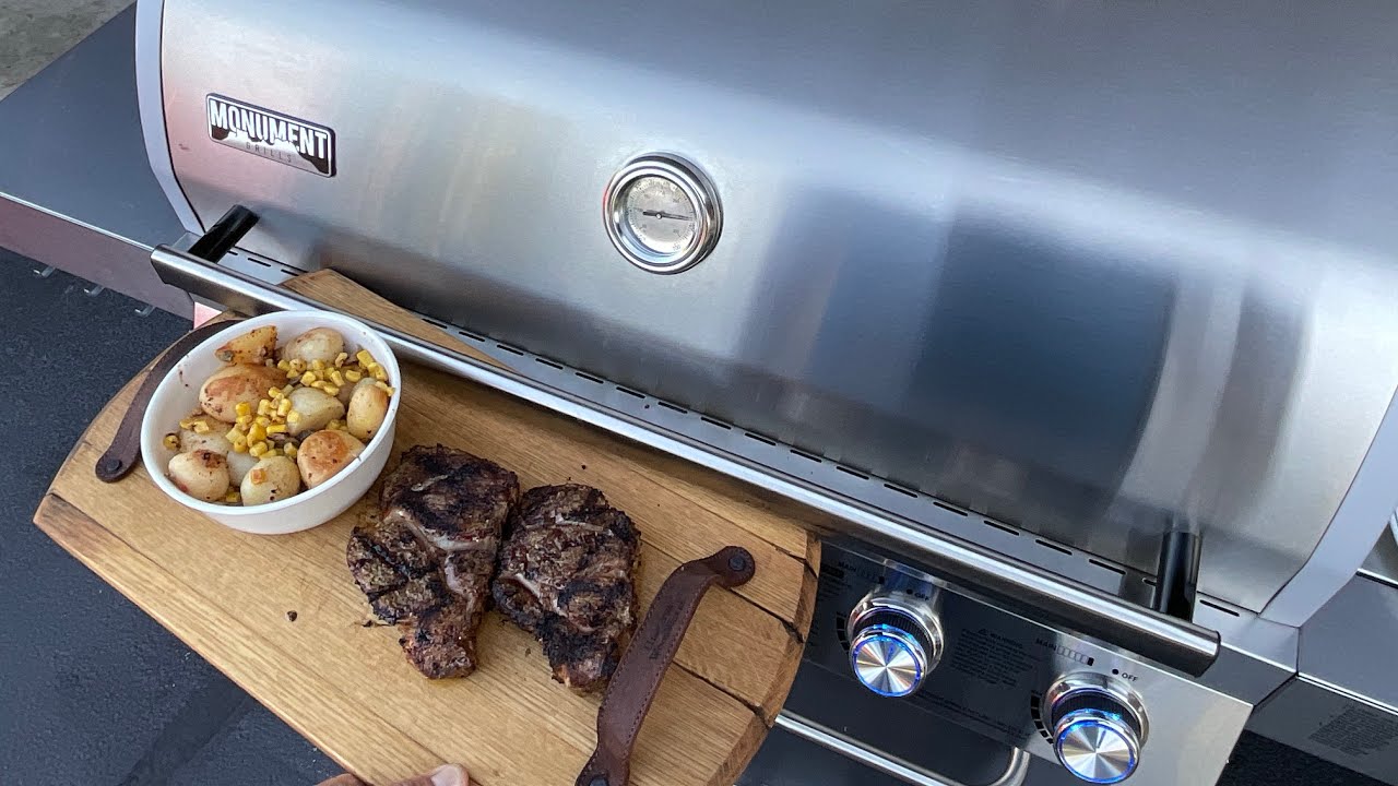 Monument Grills 6- Burner 84,000 BTU Hot, Hot, Hot Gas Grill! / Steak and Tators!