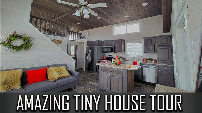 Family Of 4 In 36' Tiny House W/ 3 Bedrooms - Likely Best Family Thow! -  Youtube