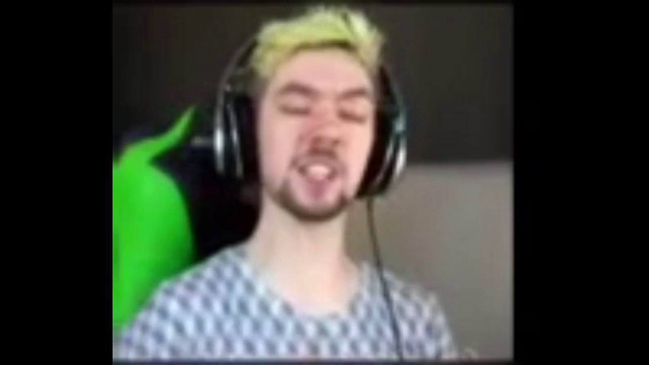 Jacksepticeye got sped up every time he says "Top of the morning ya