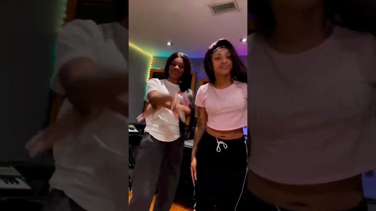 THEM2GIRLLS 😈😈💚🧡💚🧡💚🧡🎥🎥🎥🎥🎥🎥🎥 #girllcodee #femalerapper #newmusic