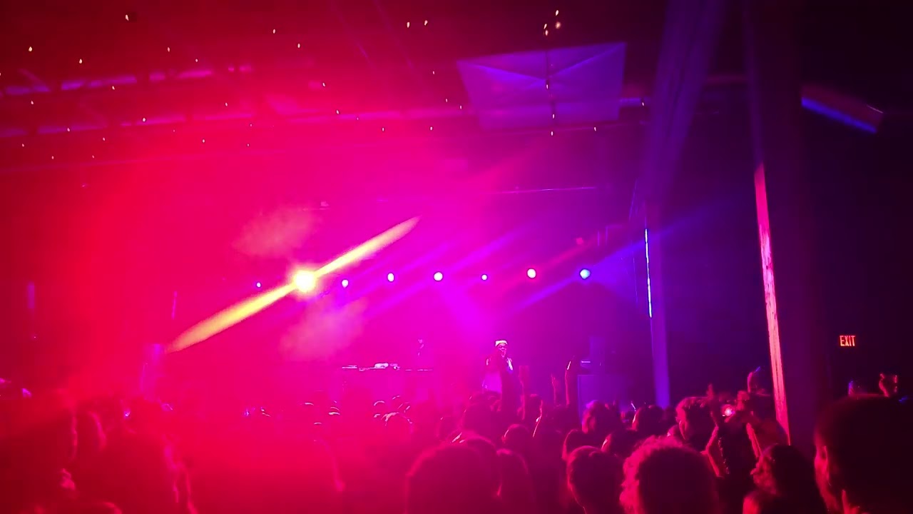 Petey Pablo - Raise Up