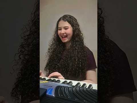 Ana Paula Rochha - Canto e Teclado