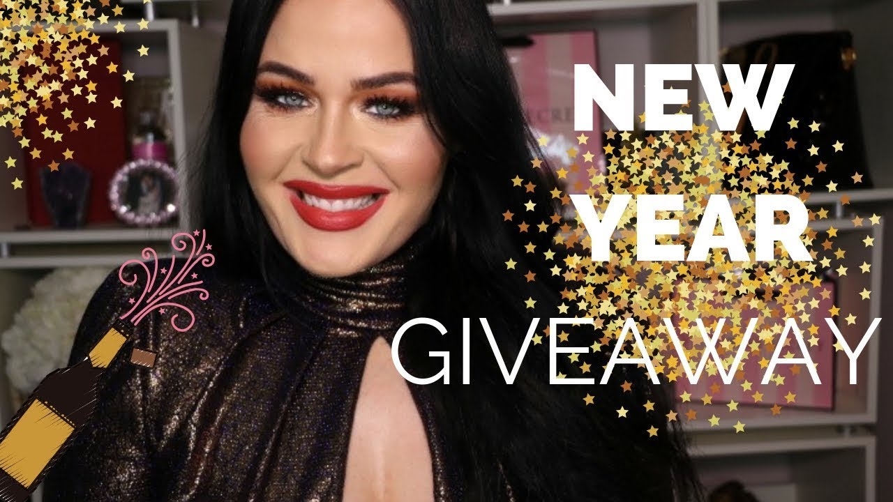 NEW YEAR GIVEAWAY! CLARISONIC, MORPHE, MAC & MORE 