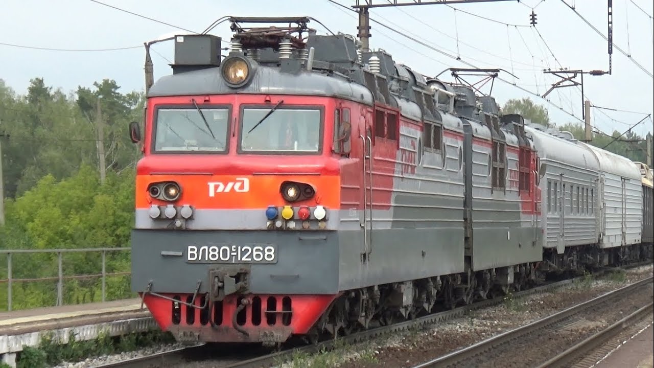 Машинное отделение электровоза вл80с