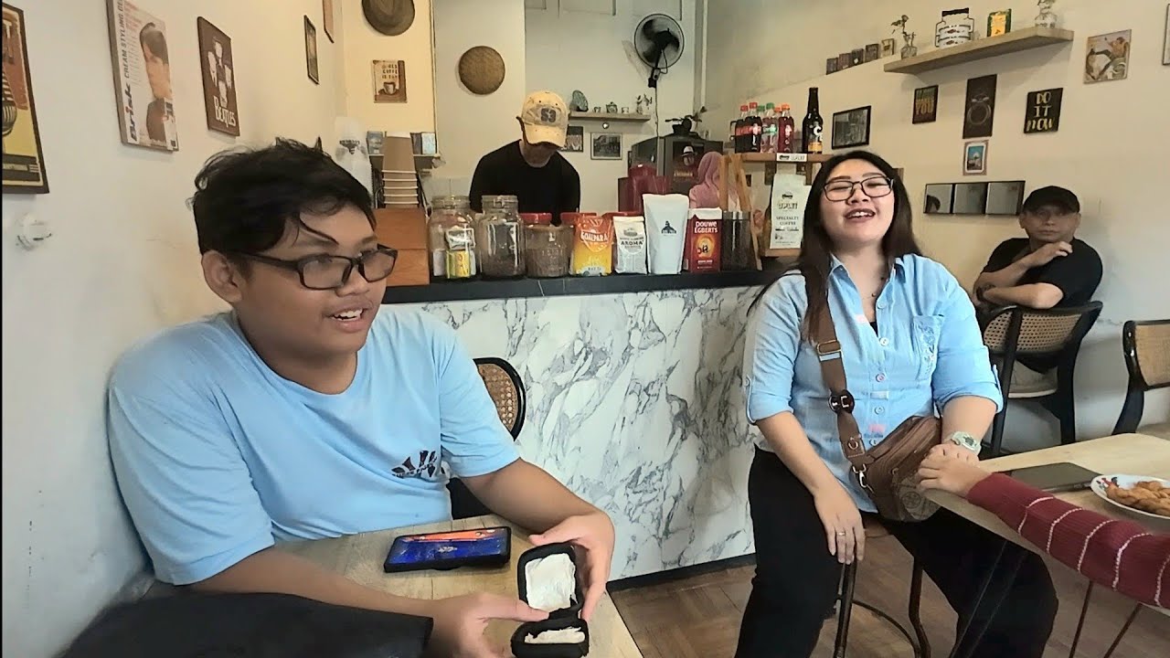 Keseruan Di Street Food Surya Kencana Bogor