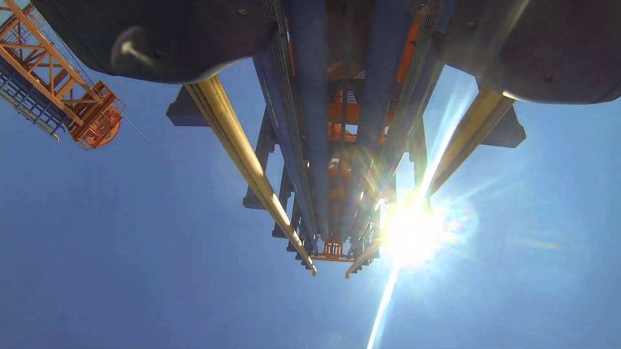 Stunt Fall (Onride) Parque Warner Madrid - YouTube