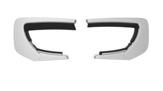 Celebrity Differences Between the 100 & 200 Series Thalia Capo Profile