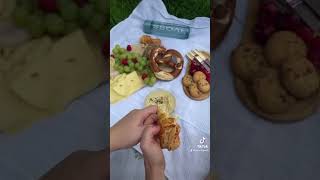 Having a pinterest picnic with my sister