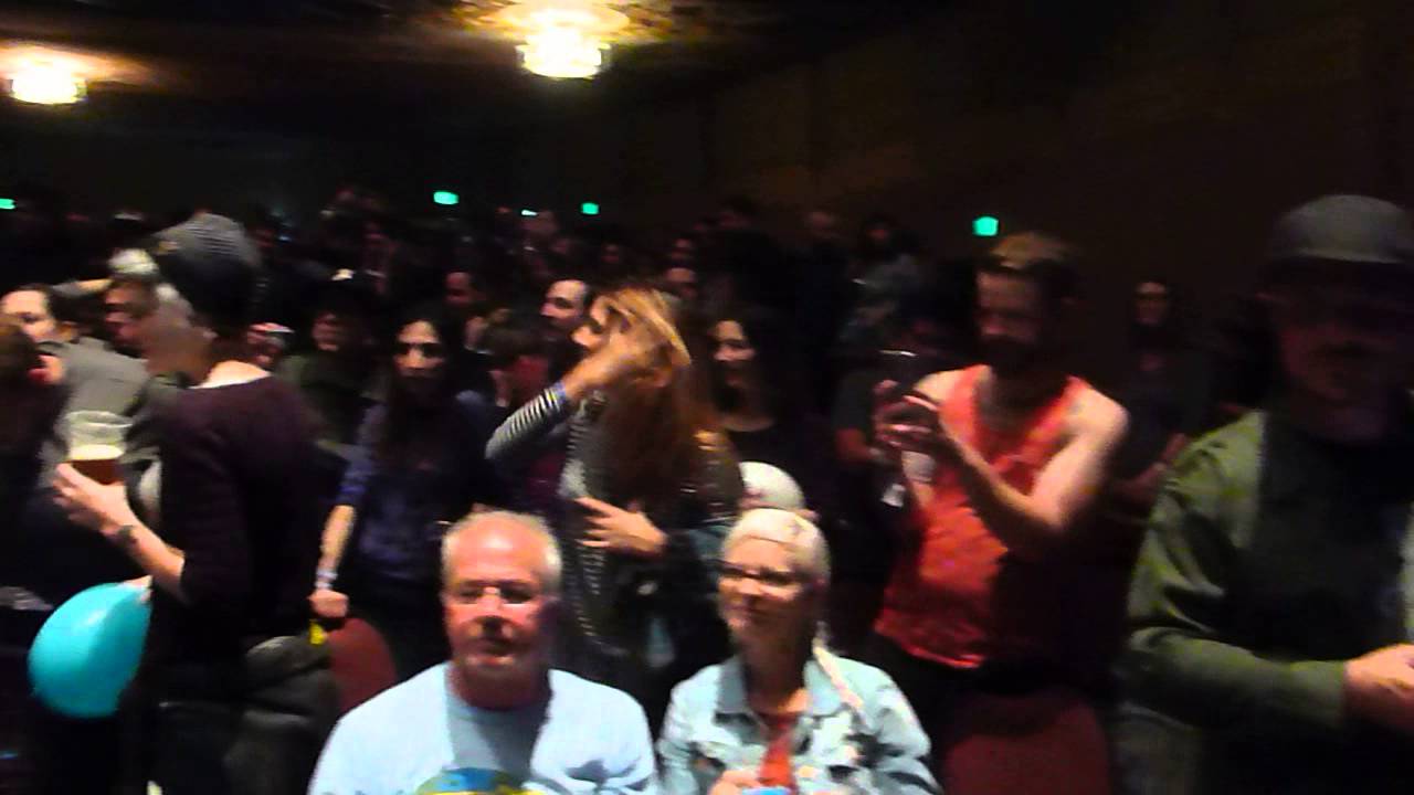 Future Islands Balloon Riot - YouTube