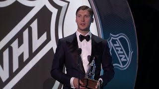 Blue Jackets’ Bobrovsky wins the Vezina Trophy