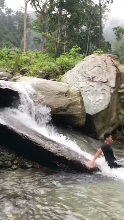 LAGI LIBURAN DI CURUG BARENG DOI | HALU STORY #shorts  #storyhalu #storyig #storywa