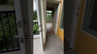 2B1B B10B 860 Sq Ft