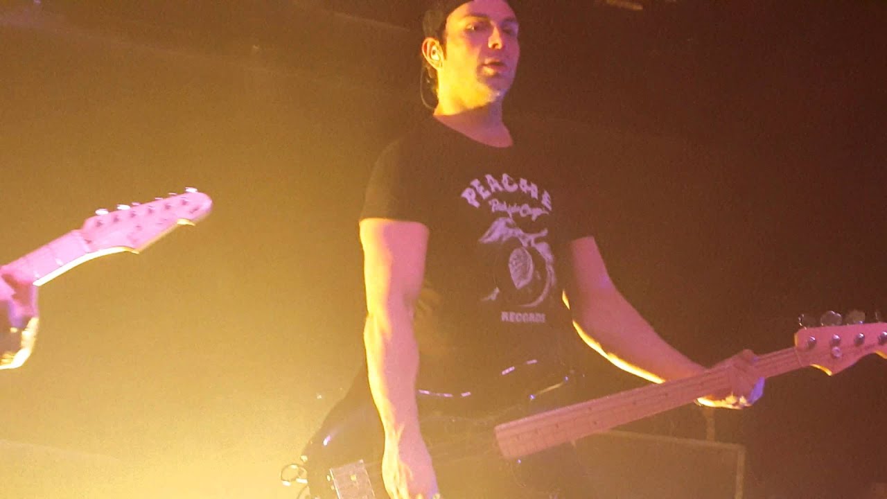 Yellowcard Light Up The Sky LIVE 11/06/15 YouTube