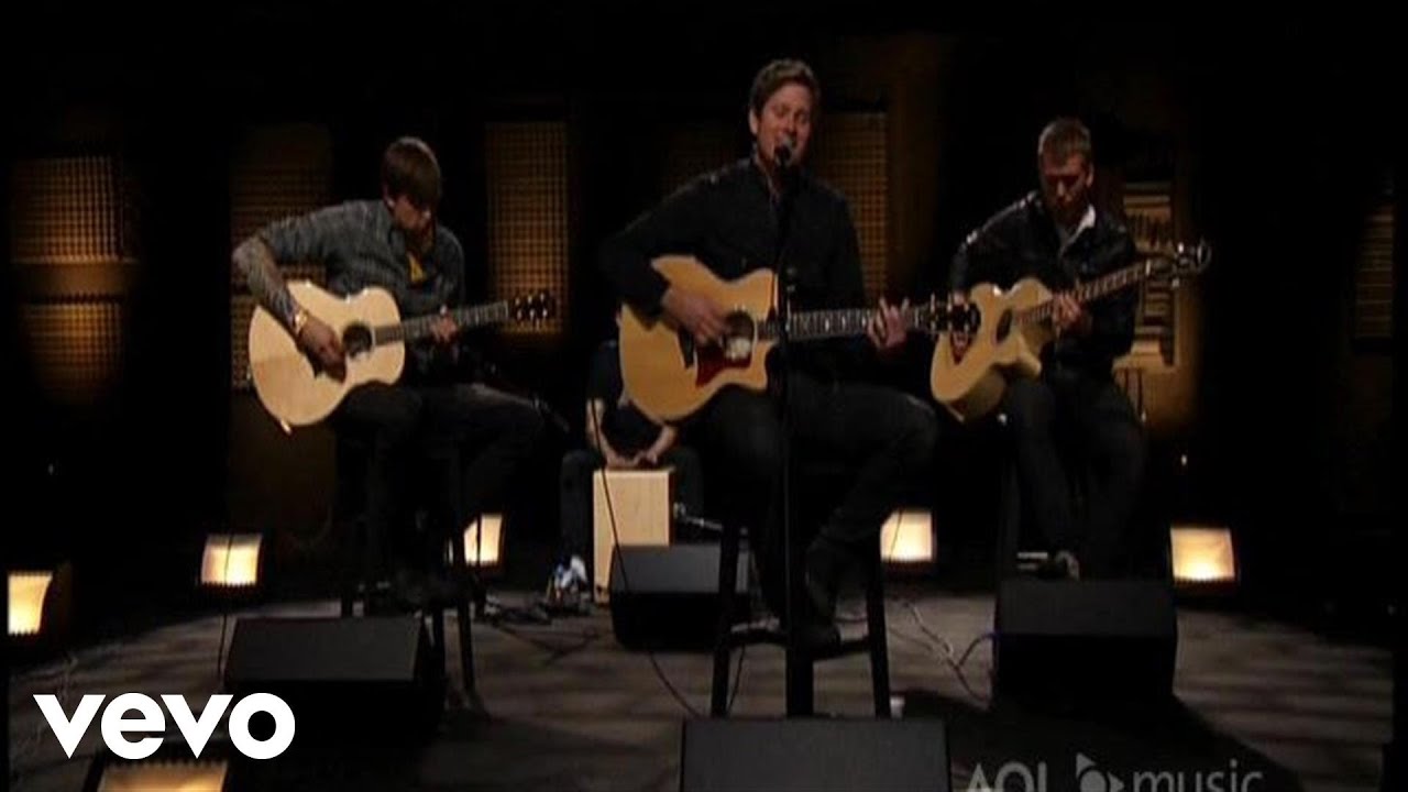 Angels & Airwaves - Everything's Magic (AOL In-Studio) - YouTube