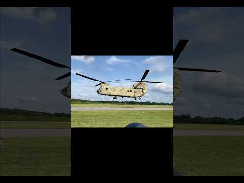 Cameraman gets defeated😔 🚁 #cameraman #chinook #ch47 #helicopter #militaryaviation #aviationlovers