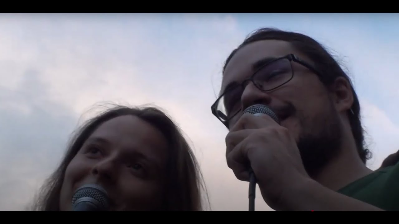 Baumarkt-Maikönigin (Live vor der Rö13 2022)