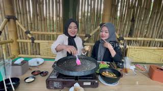 Download Lagu PODCAST 2: THE UPS AND DOWNS OF BEING A SINGER! SULIS LIDA AND EVA YOLANDA LIDA SHARE VALUABLE EX... Download Lagu PODCAST 2: THE UPS AND DOWNS OF BEING A SINGER! SULIS LIDA AND EVA YOLANDA LIDA SHARE VALUABLE EX...