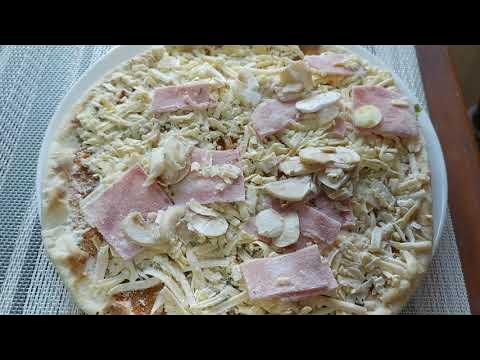 Пицца Цезарь с ветчиной и грибами 🍄 с магнита - YouTube