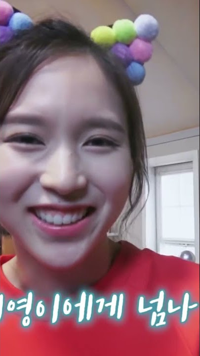 Twice: What is Love? MV vs Reality parte 2