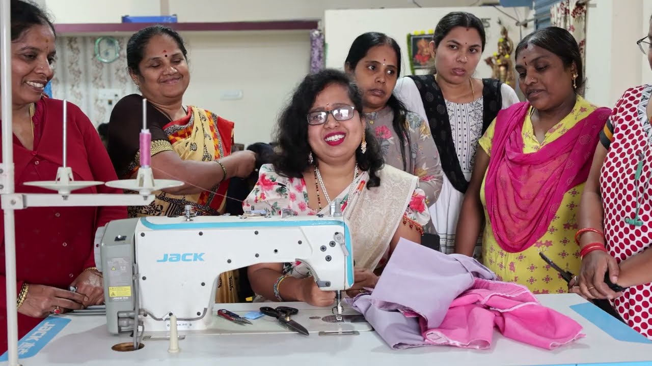 ಬ್ಲೌಸ್ ಹೊಲೆದಾಗ ಸೈಡಲ್ಲಿ ಅಪ್ ಅಂಡ್ ಡೌನ್ ಬರ್ತಿದ್ದಿಯೇ? ಹಾಗಾದರೆ ಈ ರೀತಿ ಬ್ಲೌಸ್ ಹೊಲೆಯಿರಿ 👍