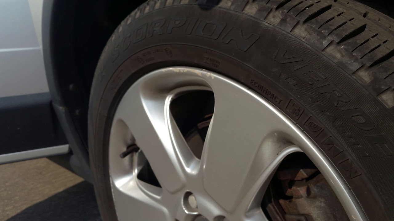 Volvo xc70 clicking noise. YouTube