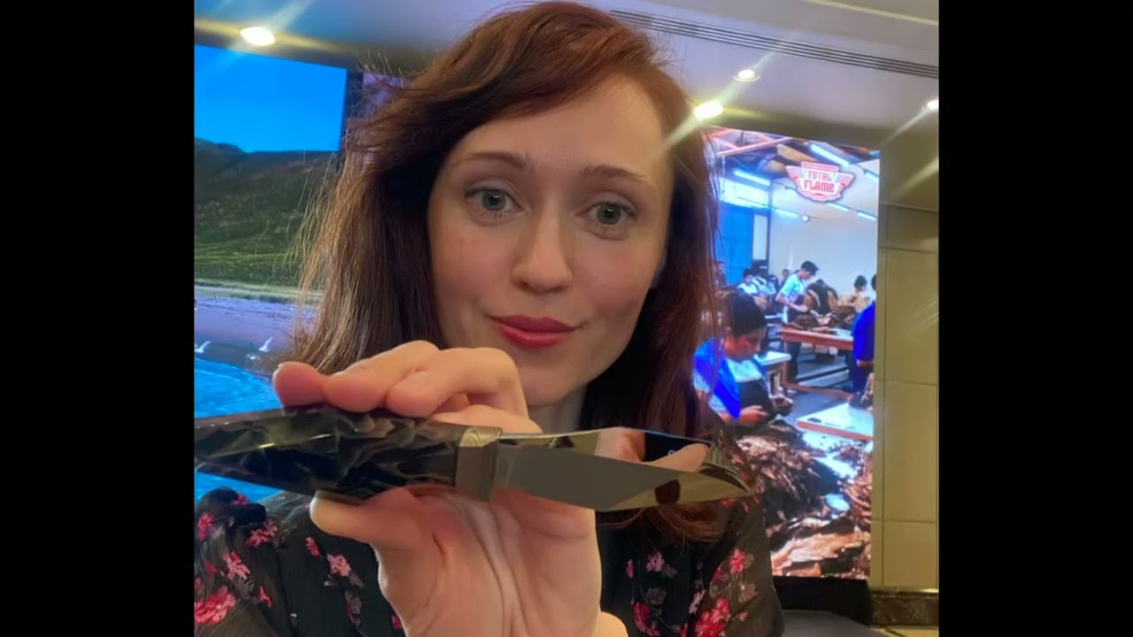 Выставка Mad Russian Evening 19.04.2025 года