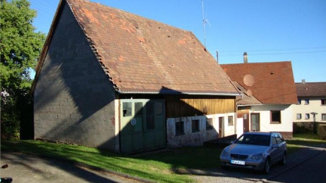 Schönes Grundstück in Conweiler mit Abrisshaus