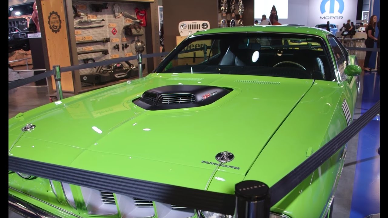 Graveyard Carz 1971 Hemi Cuda with TREMEC Magnum 6-Speed