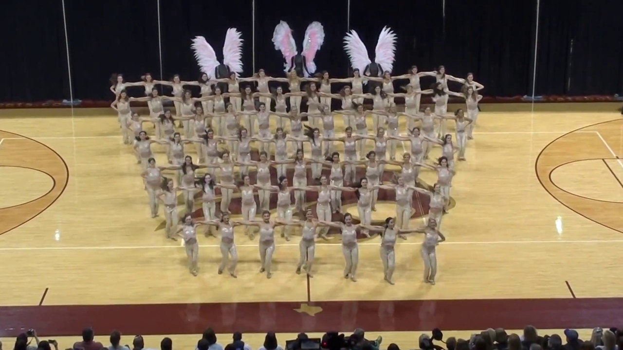 Victoria's Secret 'Angels' Fashion Show HIGH KICK (2016)