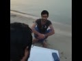 رسم بورتيريه سريع على شاطئ نصف القمر الخبر لصديقى نصر فنان اسلام سلامه