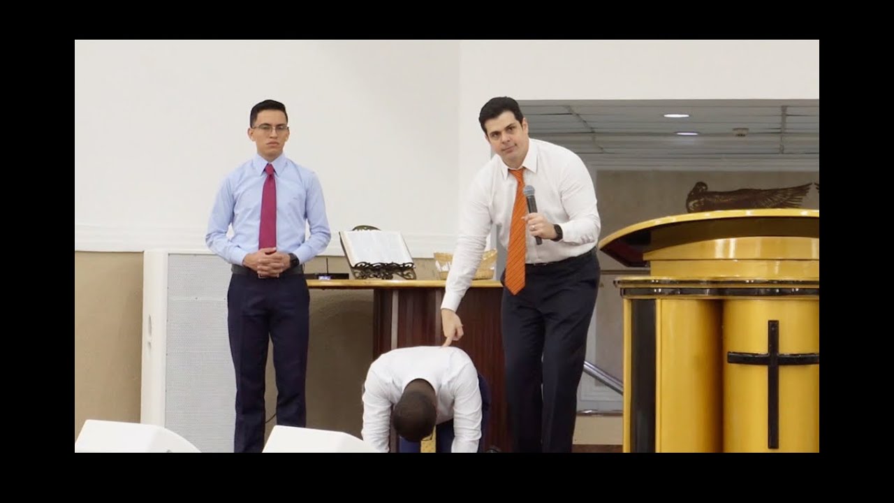 Quem não tem pecado atire a primeira pedra.