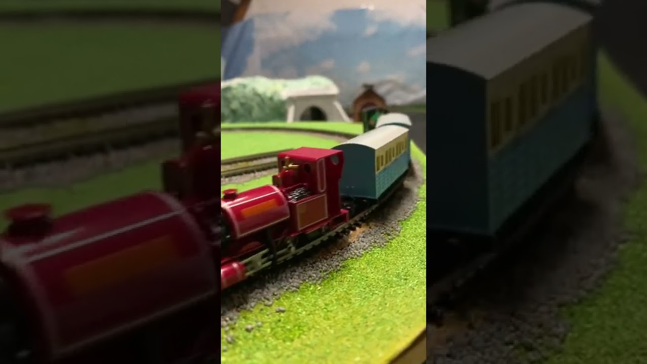 PETER SAM HELPS SKARLOEY! THOMAS AND FRIENDS