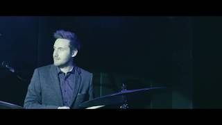 Ollie Howell at Q's Bar and Lounge