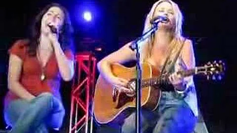 Miranda Lambert "The Way I Am" (with Ashton Shephe...