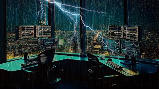 Trader's Desk Thunderstorm  – 10 hours of Heavy Rain and Thunder Rumble Ambience