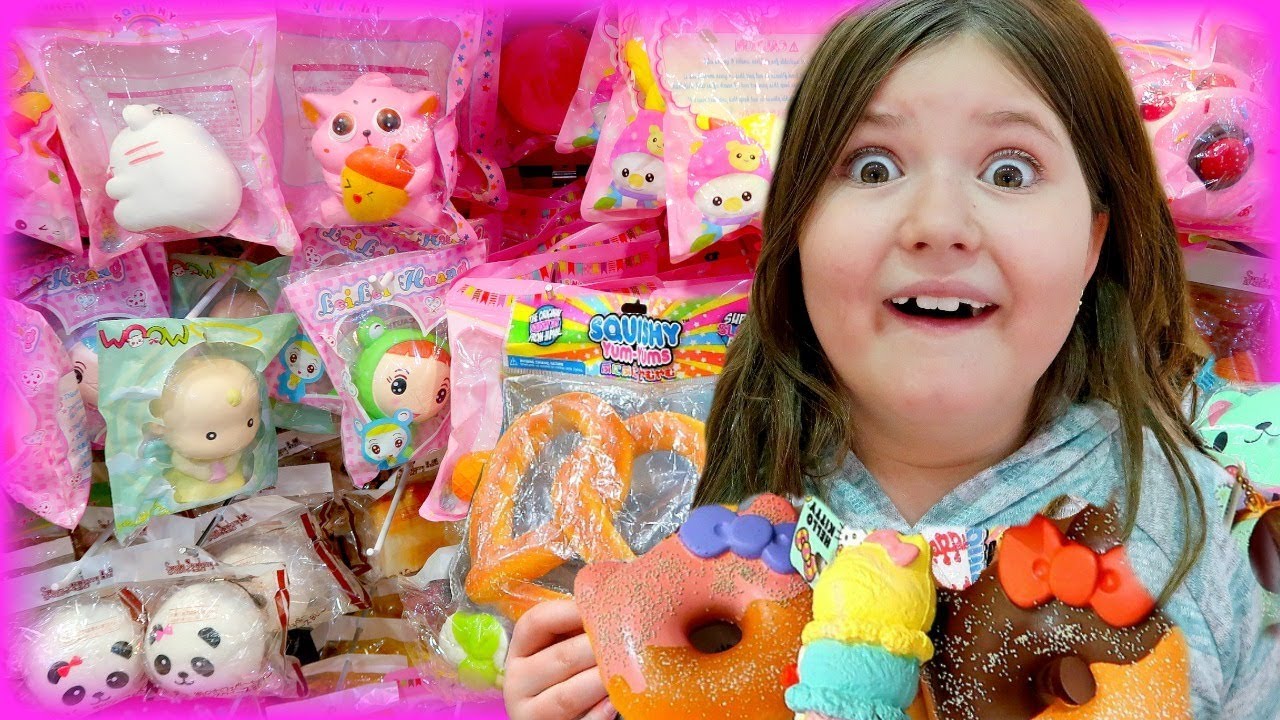 NEW SQUISHIES AND SLIME AT TOKYO WORLD, JUSTICE, CLAIRE'S & MORE! | Shopping Mall Vlog!